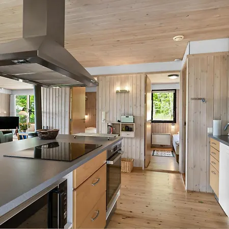 In With 3 Bedrooms * Knebel